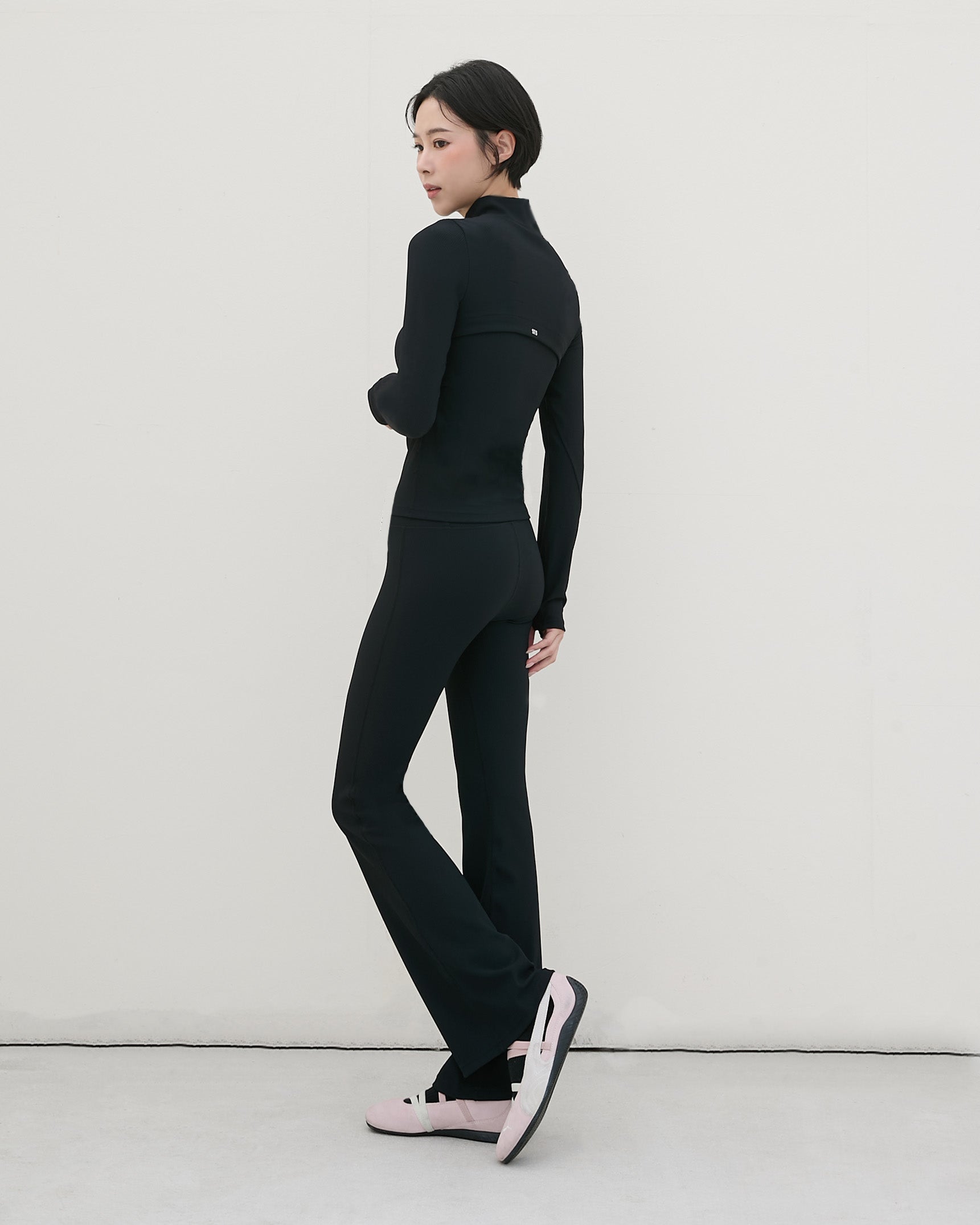 修身坑條微喇叭褲