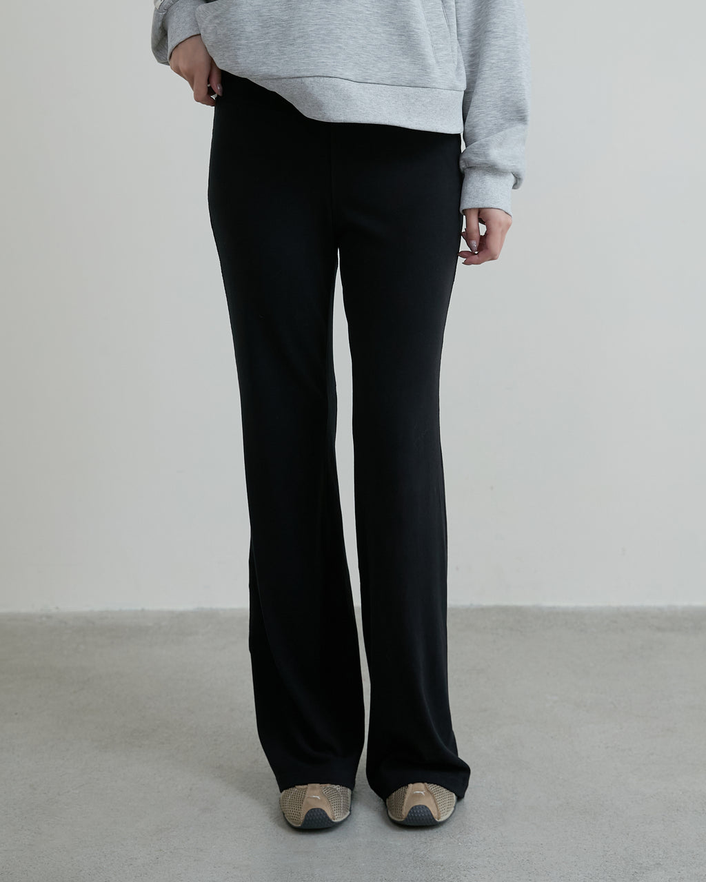 發熱直筒修身褲