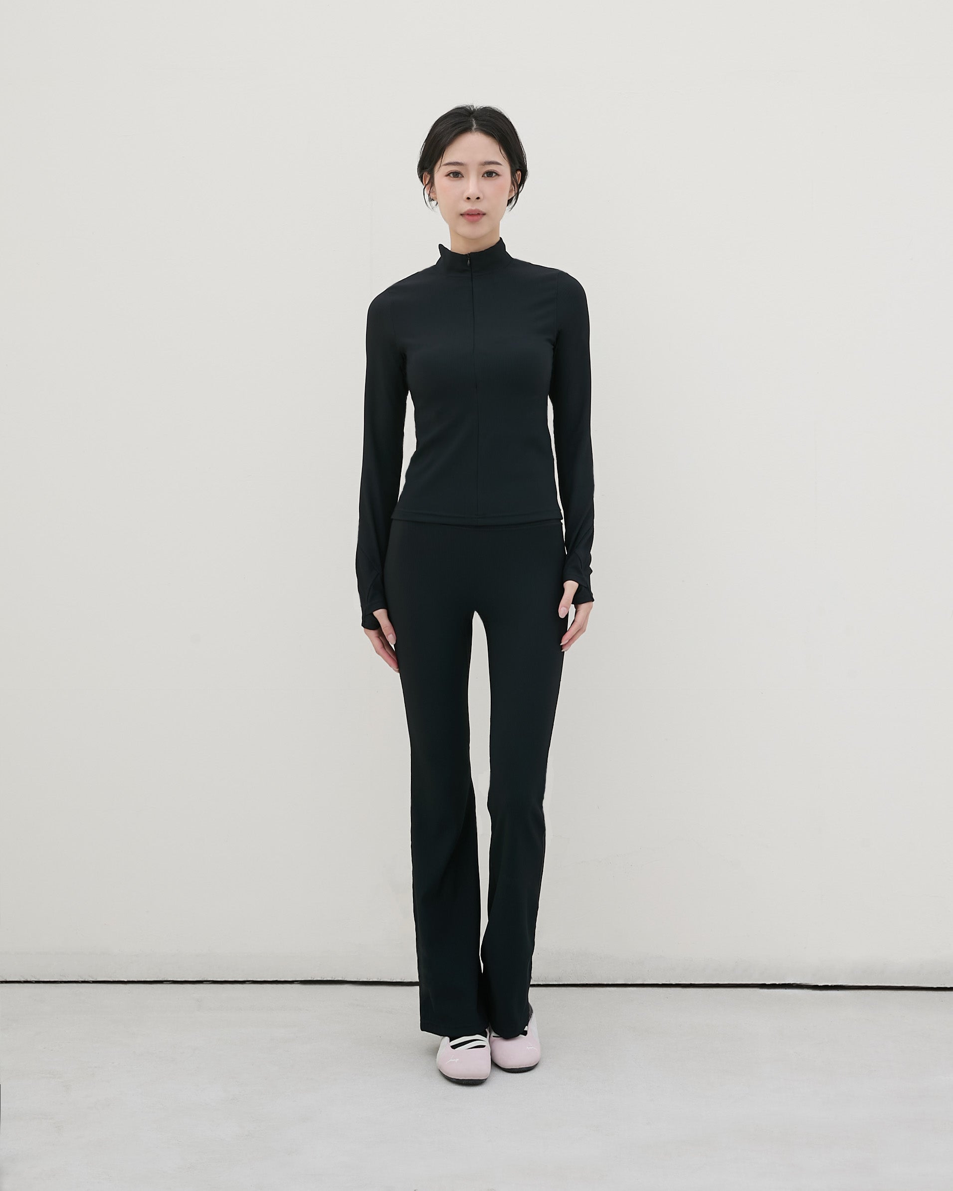 修身坑條微喇叭褲