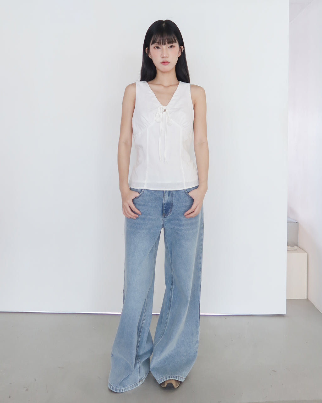 氣質V領綁帶無袖上衣 #白