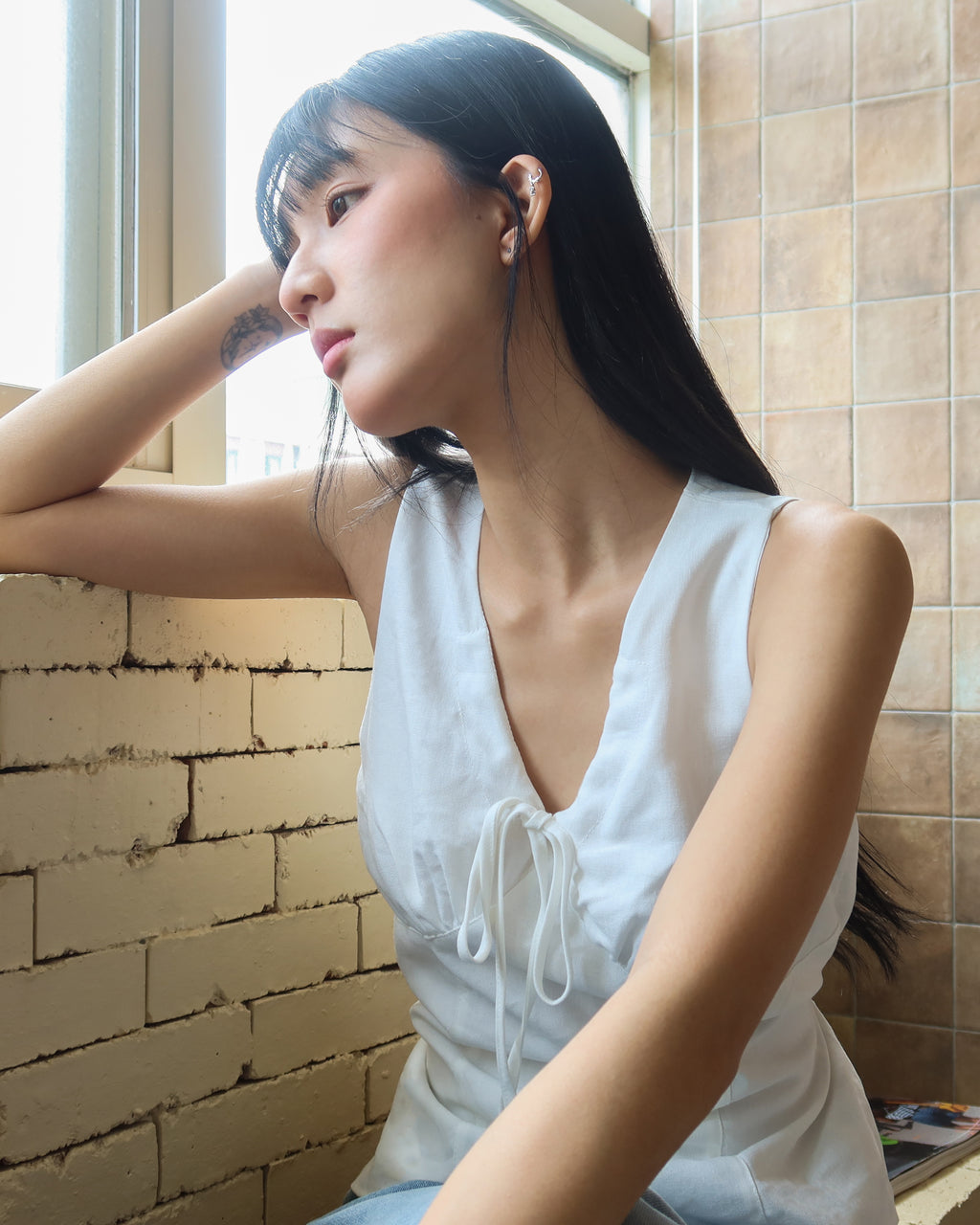 氣質V領綁帶無袖上衣 #白