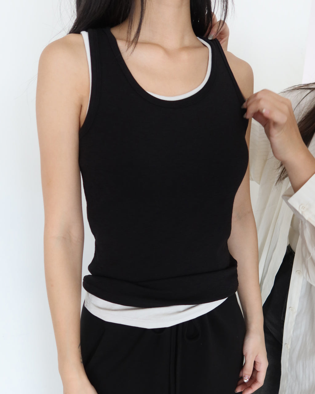 簡約親膚背心 #白杏
