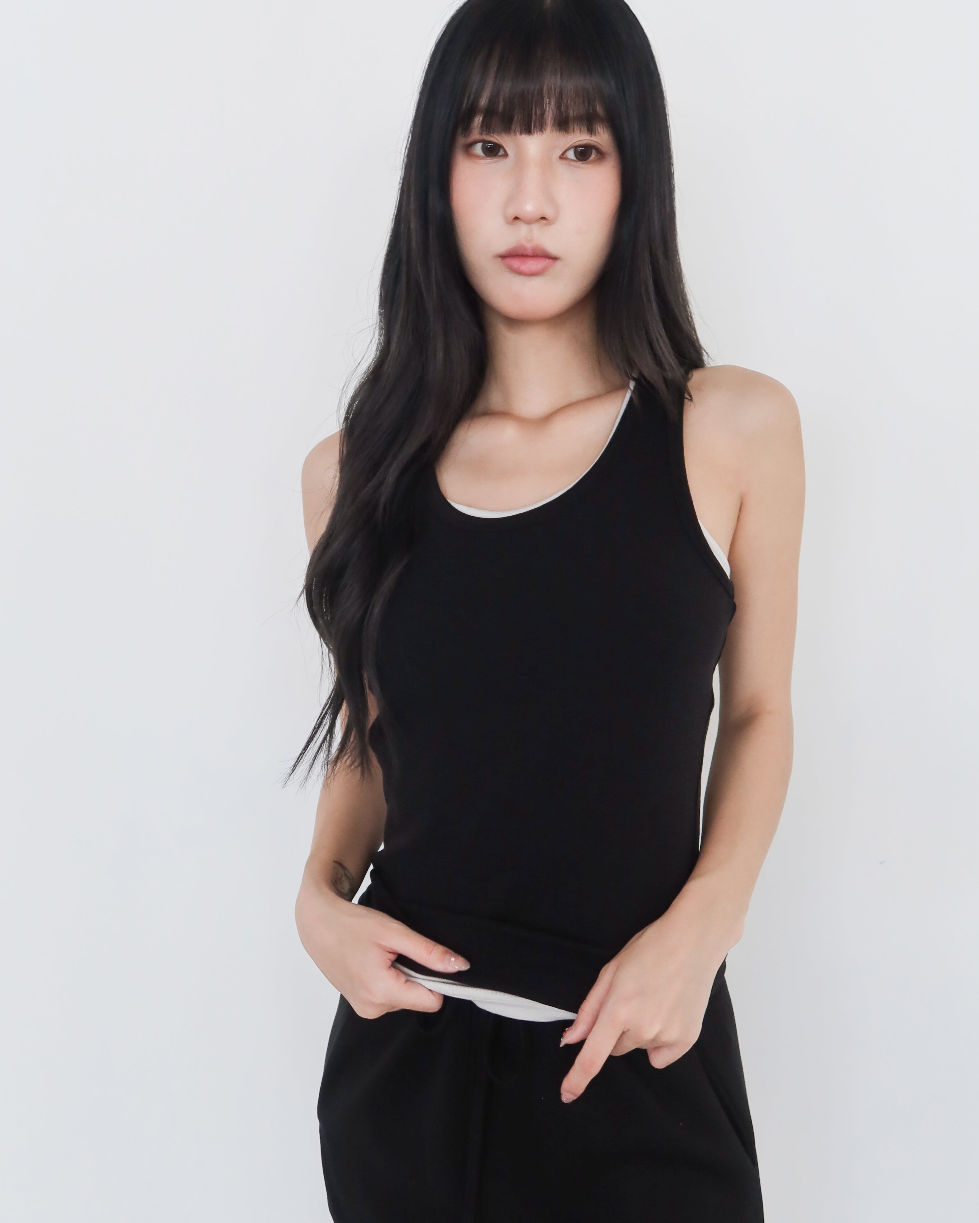 簡約親膚背心 #黑