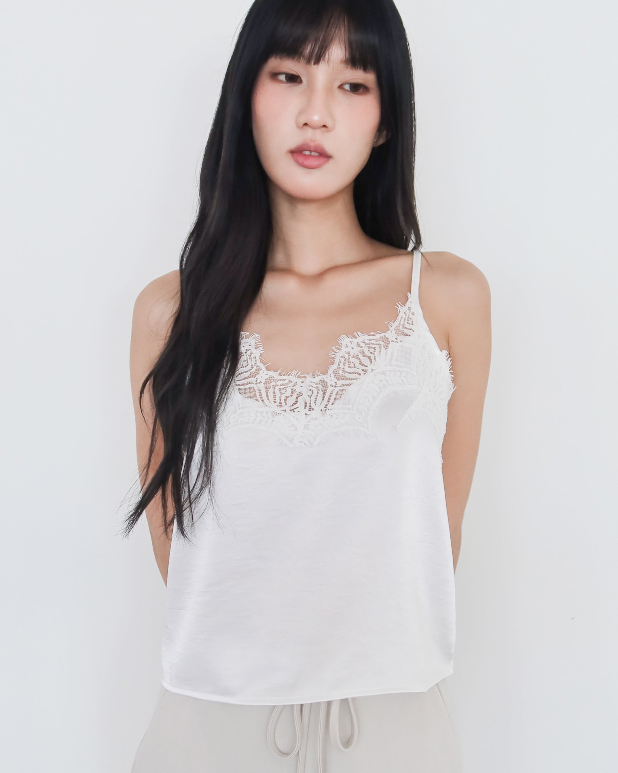 微性感蕾絲細肩帶背心 #白