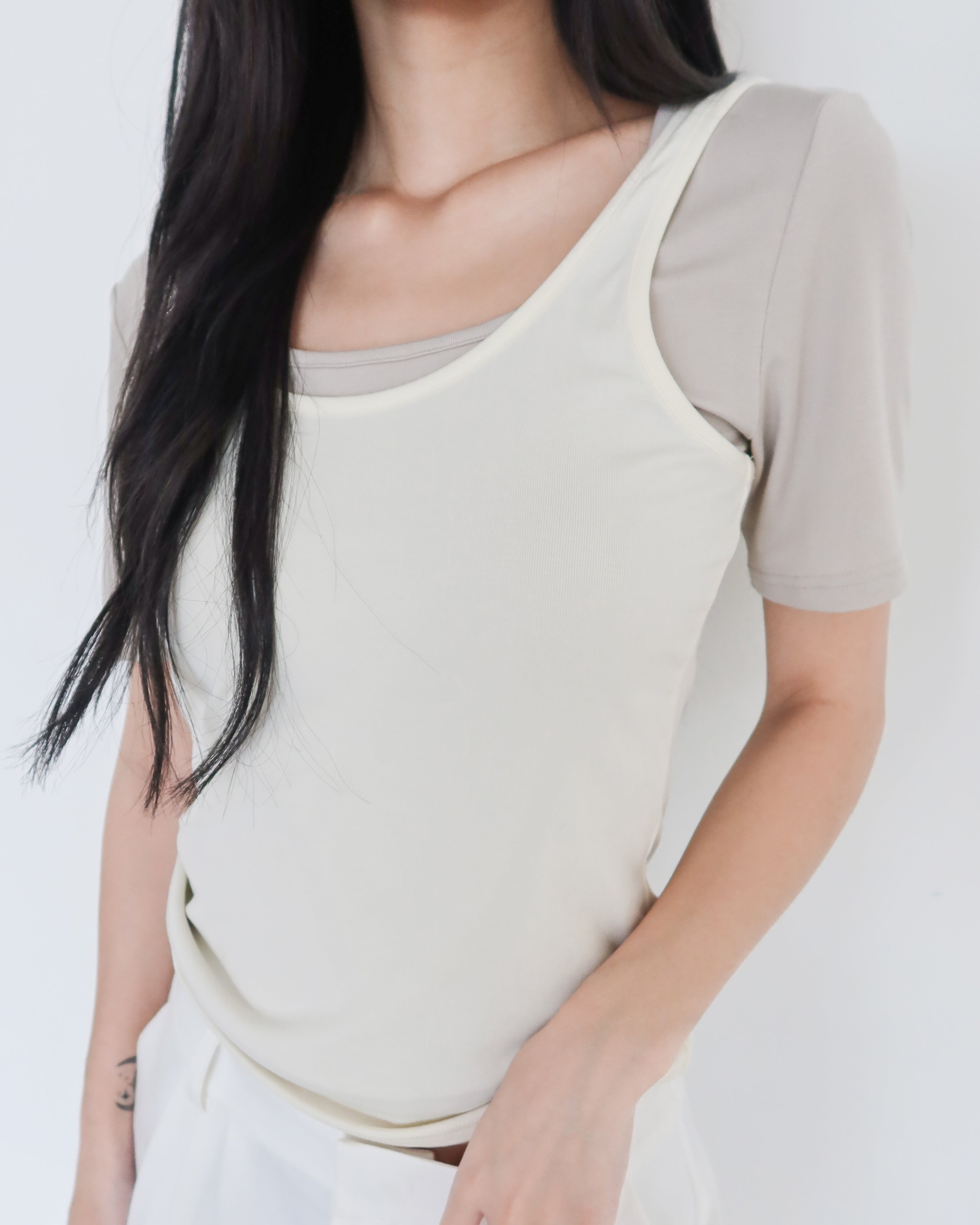 造型疊搭兩件式上衣 #杏色