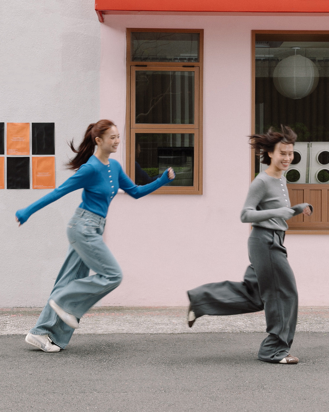 坑條圓領針織長袖上衣