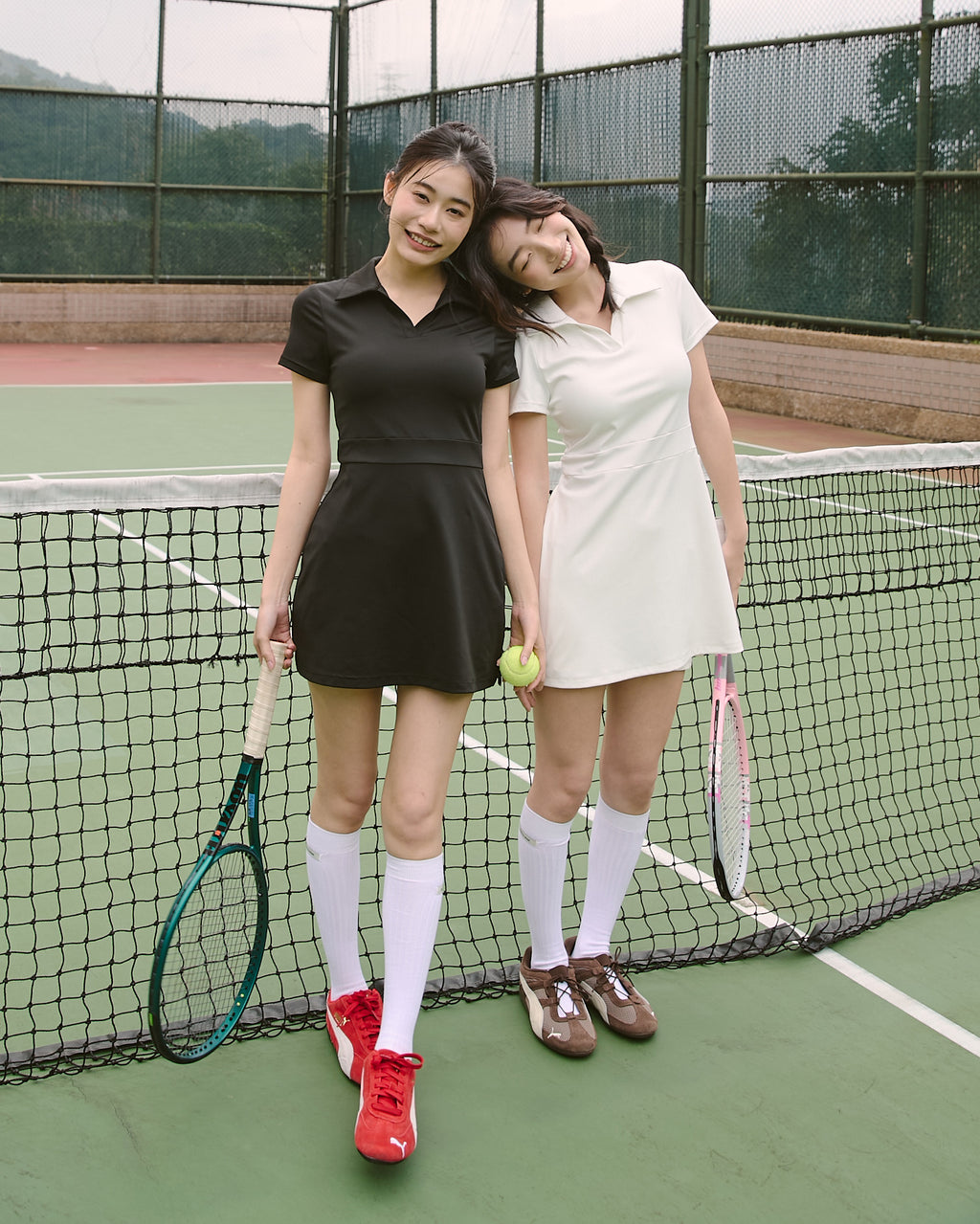 V領領片修身洋裝(附網球褲)