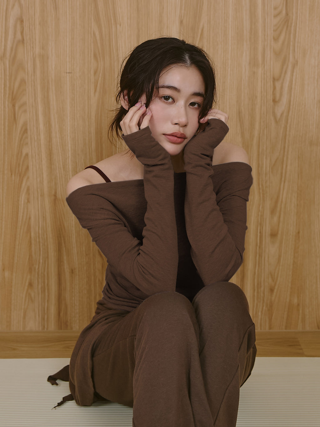 一字領罩衫 ( 附可調肩帶Bra top）