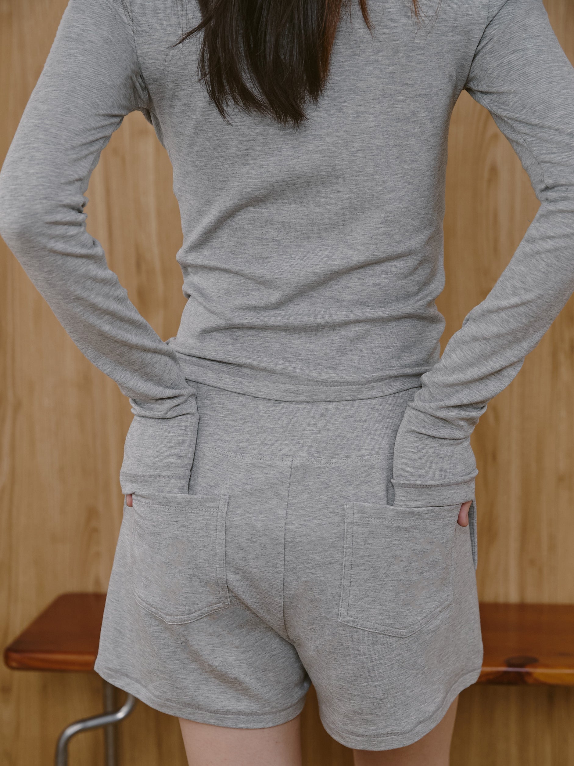 親膚內磨毛運動短褲