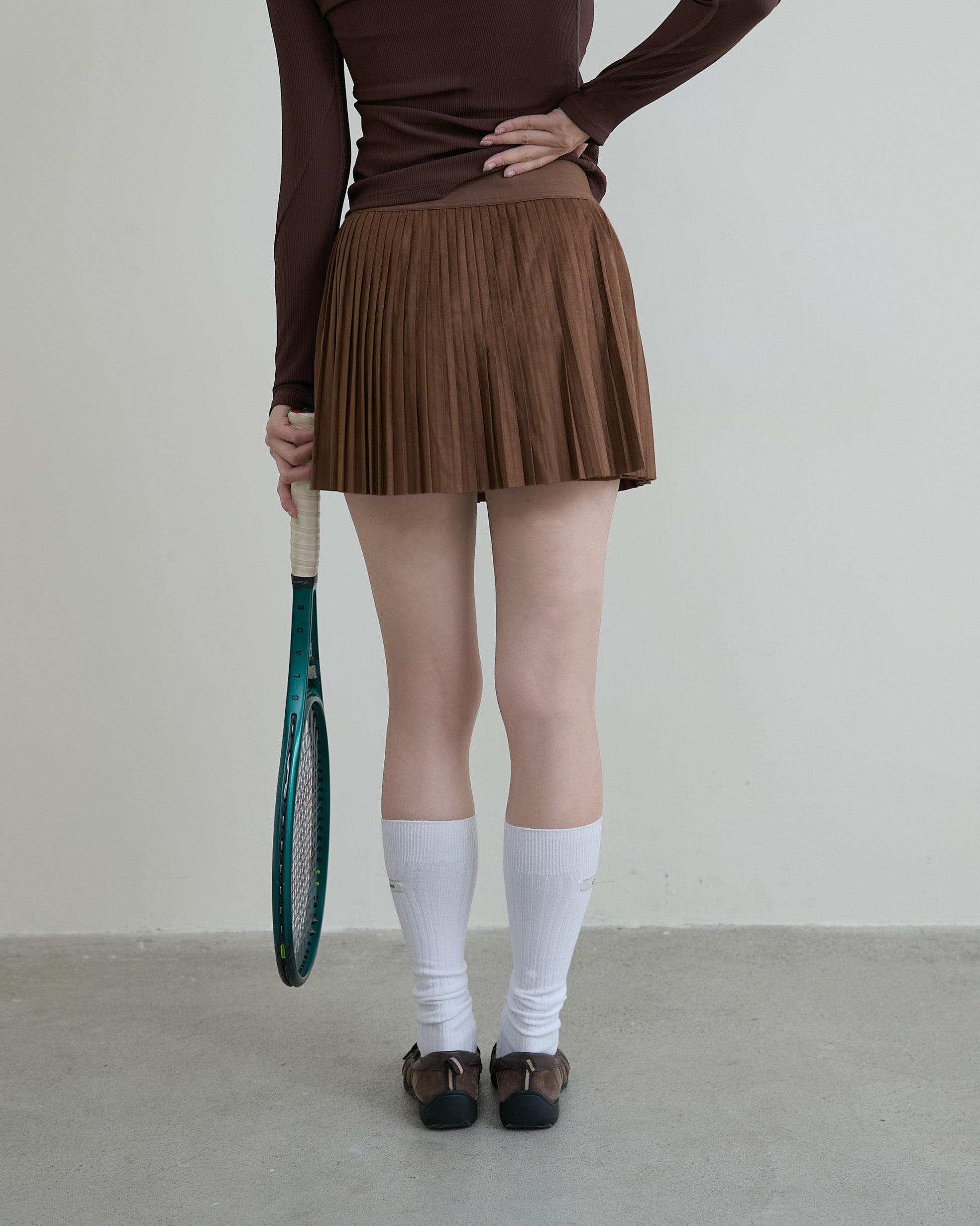 麂皮百褶裙(附網球褲)