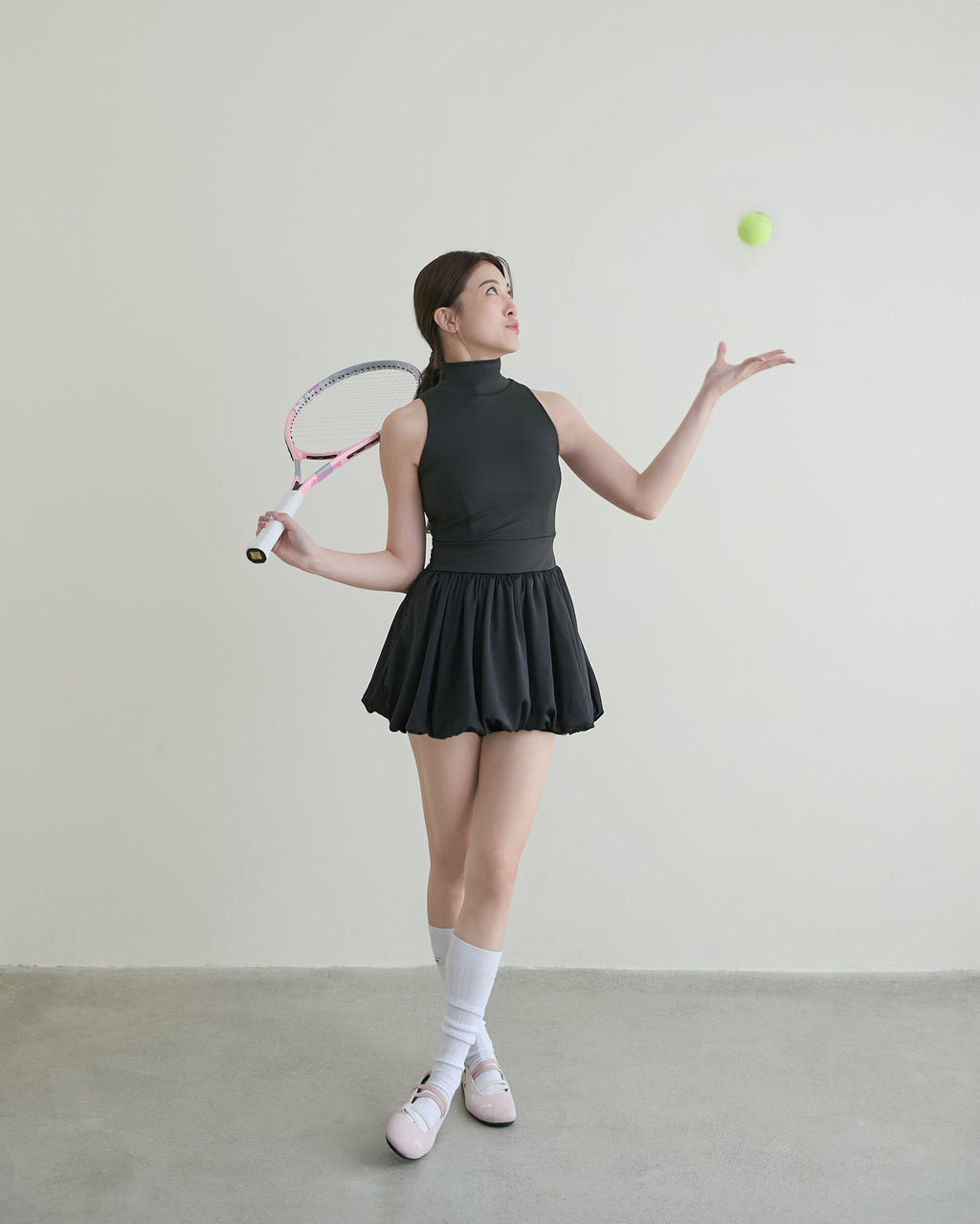 後挖洞花苞洋裝(附網球褲)