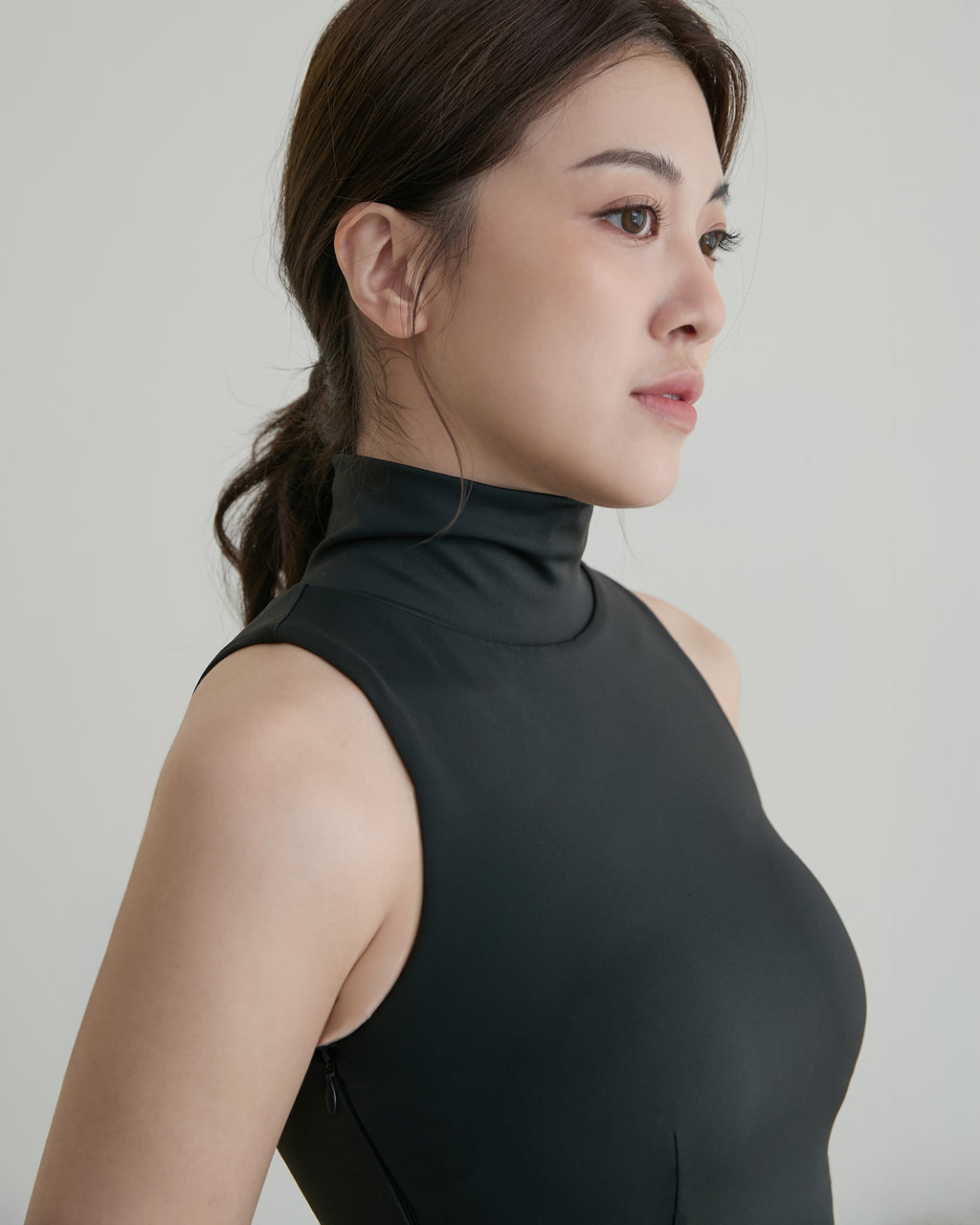 後挖洞花苞洋裝(附網球褲)