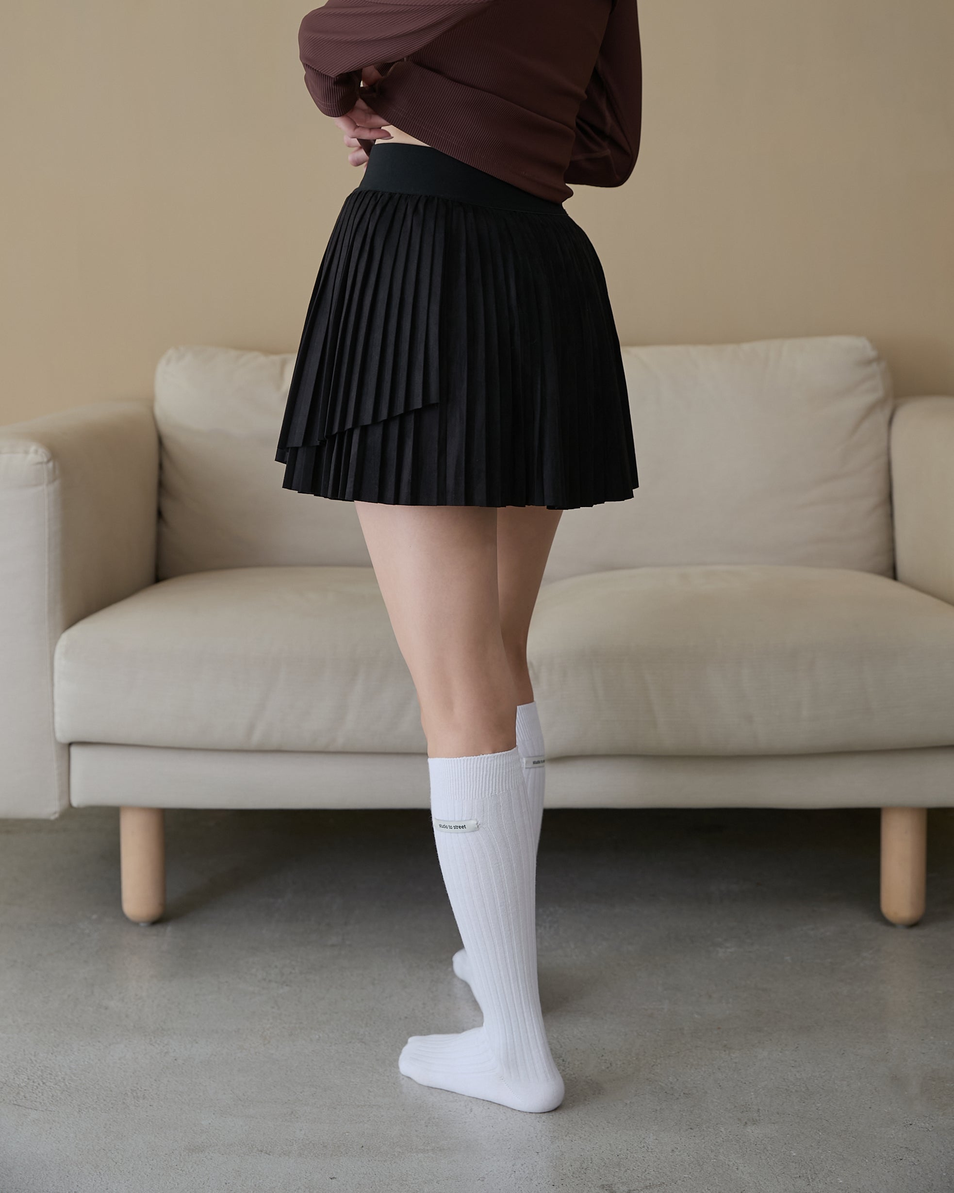 麂皮百褶裙(附網球褲)